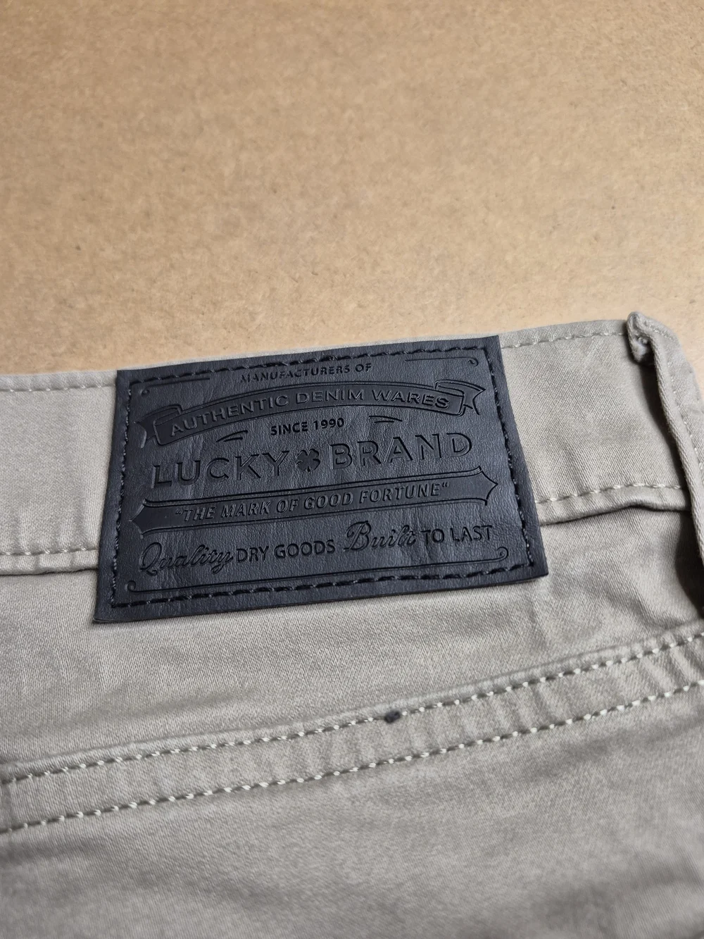 Lucky Brand Men's Straight Fit Chinos in Light Tan 4587/7